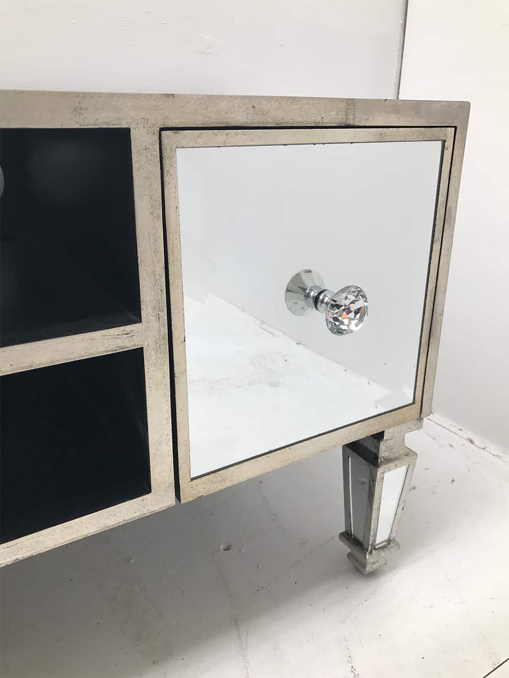 Hollywood Mirrored TV cabinet, media unit for entertainment set up, wood and mirror, antiqued silver.