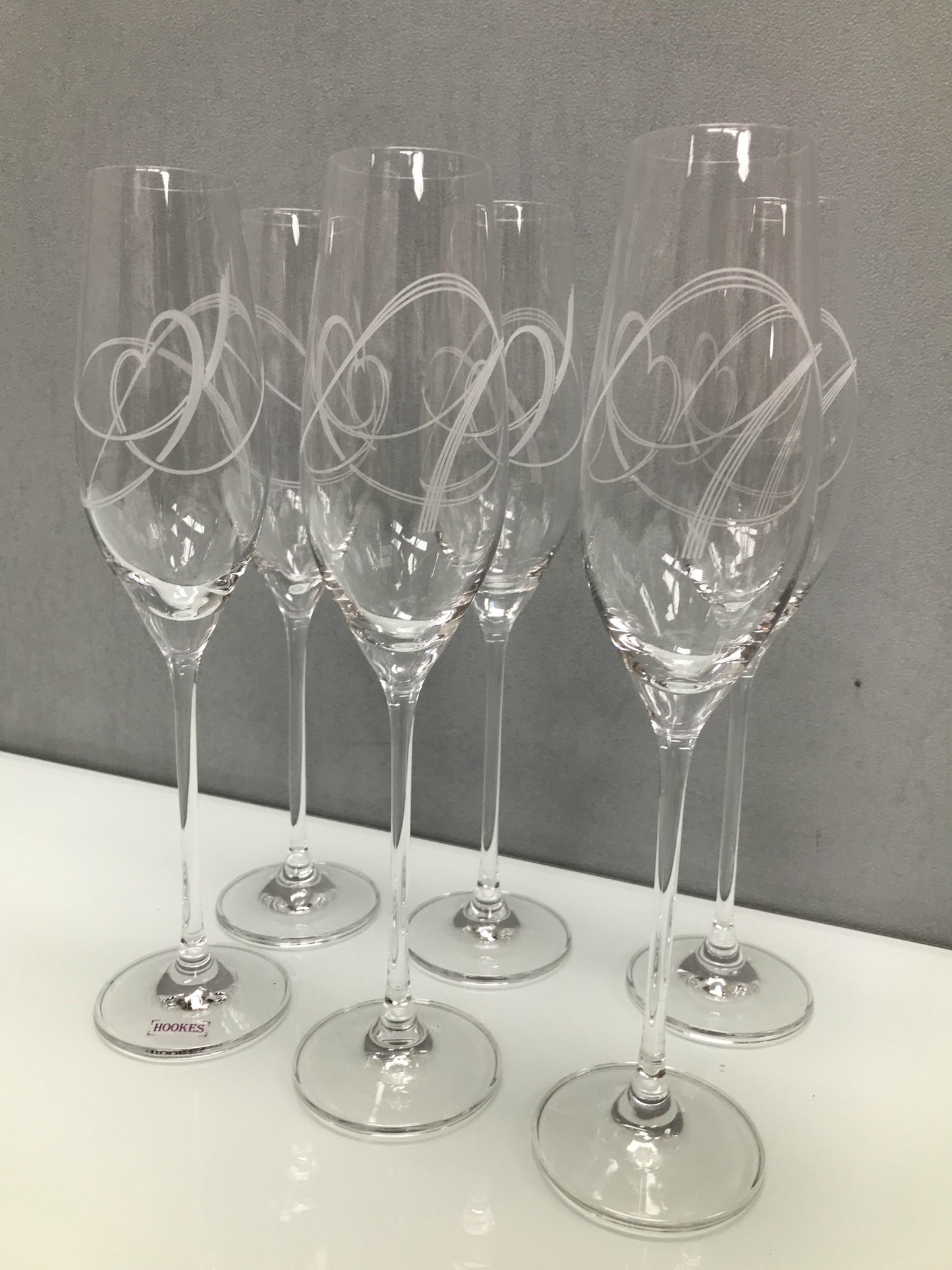 Set 6 swirl heart flutes, glass clear